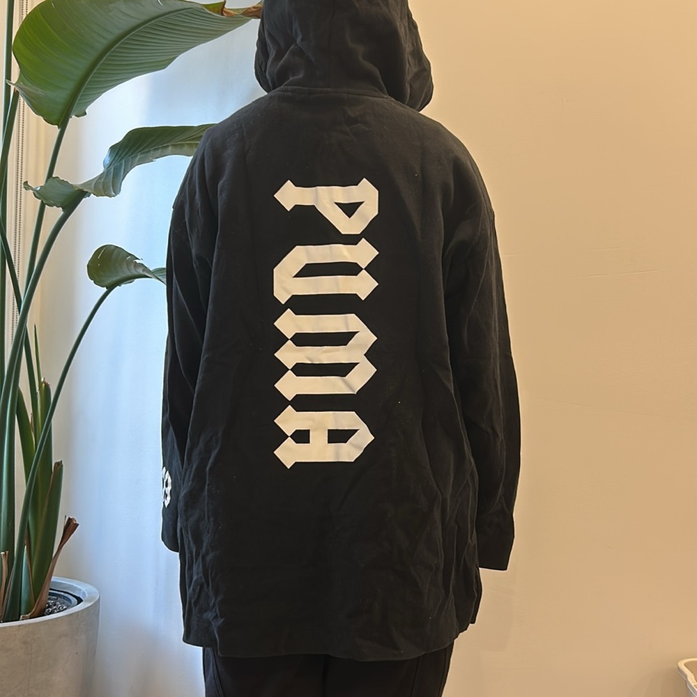 Puma x Rihanna collab 
FENTY collection
Hoodie